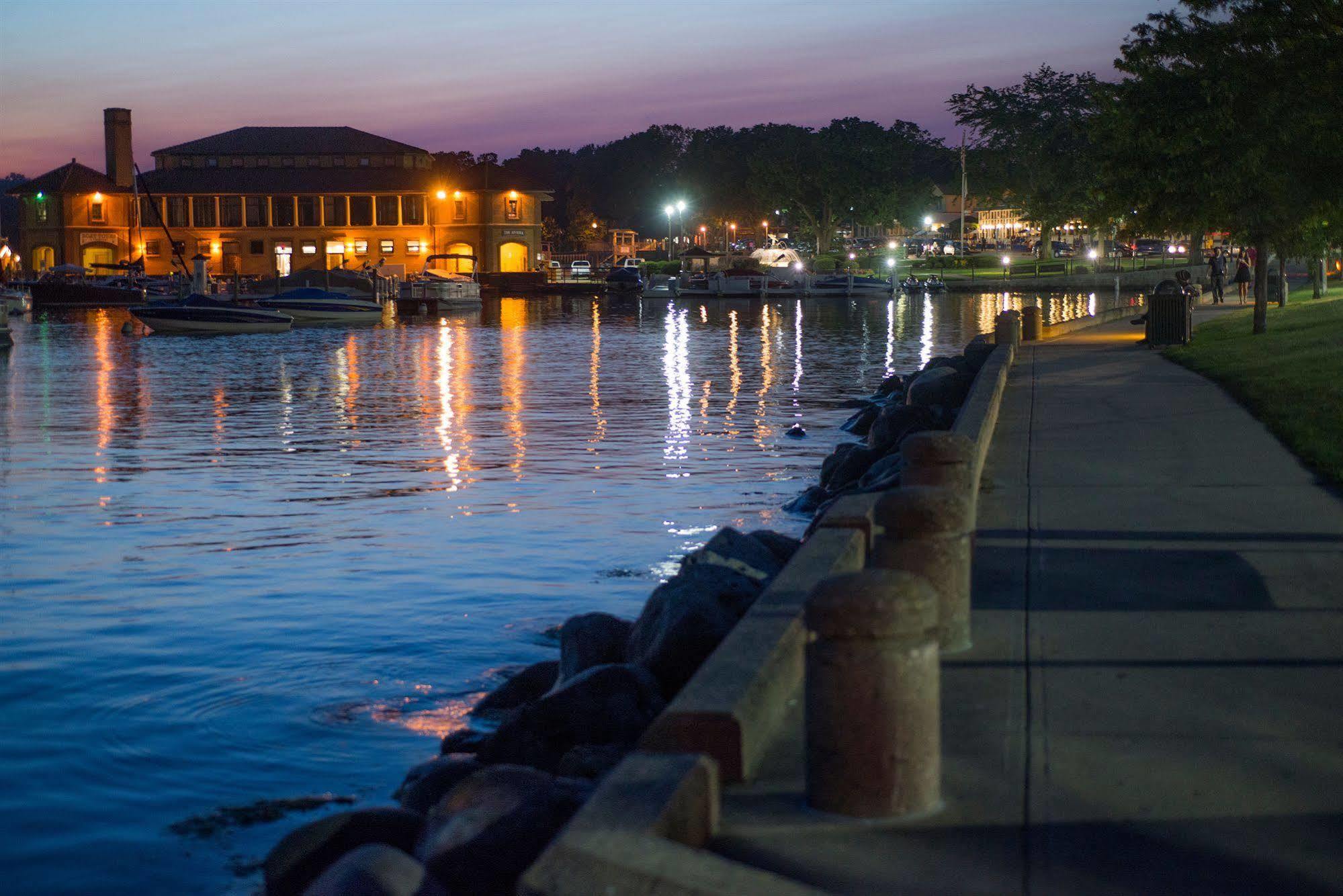 The Cove Of Lake Geneva Exterior photo